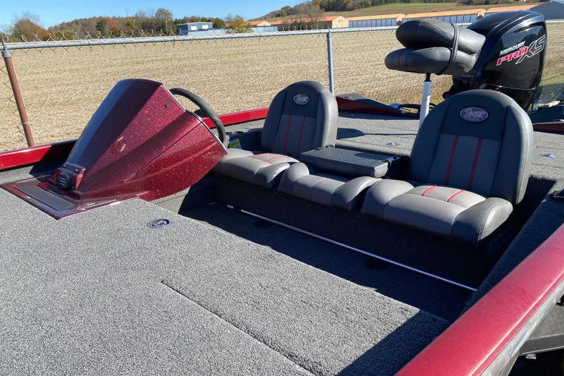 Slide: The Image of 2017 Ranger RT188 boat interior with dual seats and steering console. - 20