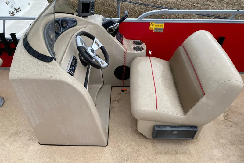 Slide: The Image of 2018 Bentley Pontoons 200 Fish boat interior with steering console and seating. - 19