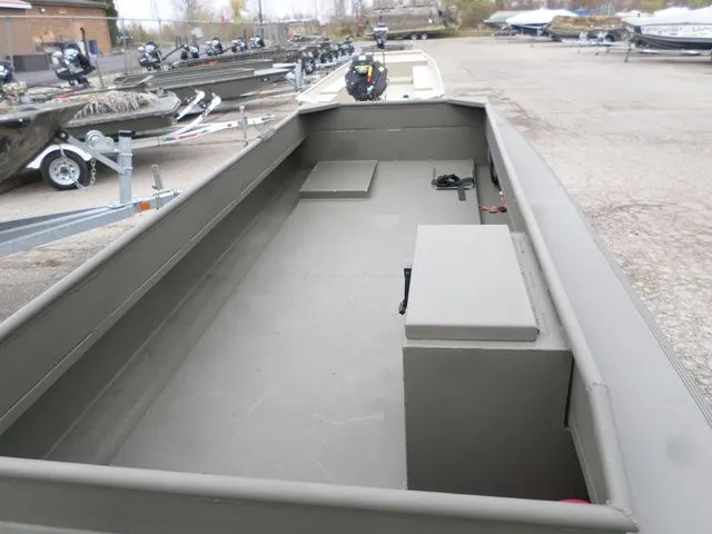 Slide: The Image of Gator Trax 14' Marsh Series 2026 - 4