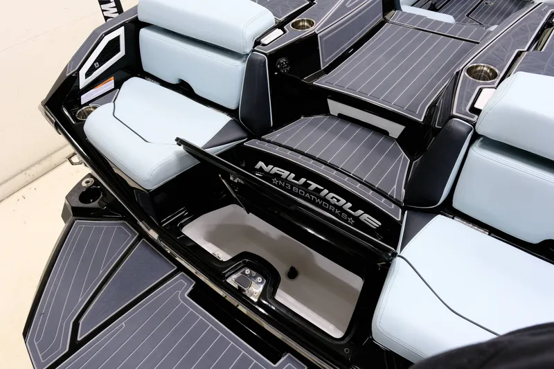 Slide: The Image of Nautique Super Air Nautique G23 Paragon 2022 - 11