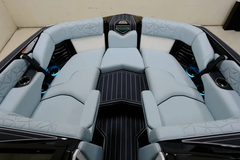 Slide: The Image of Nautique Super Air Nautique G23 Paragon 2022 - 18