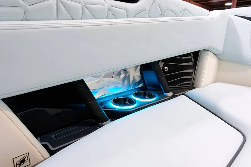 Slide: The Image of Nautique Super Air Nautique G23 Paragon 2022 - 27