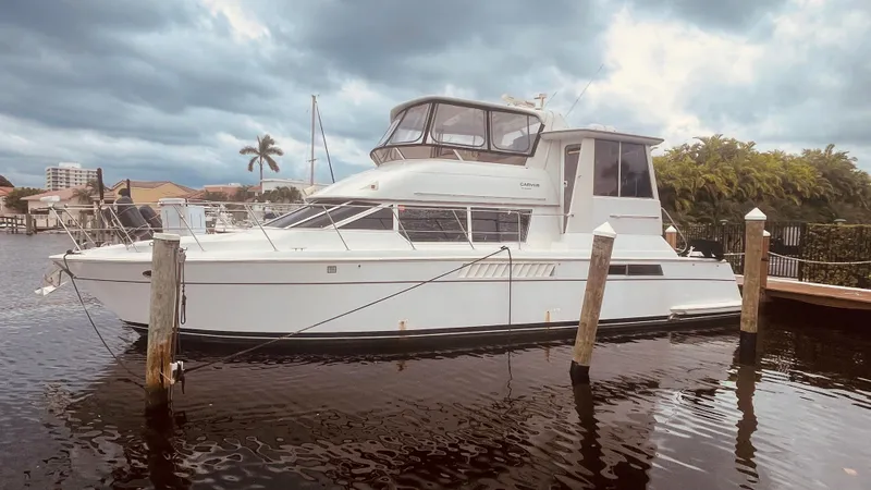 Slide: The Image of Carver Yachts 500 Cockpit Motor Yacht 1997 - 0