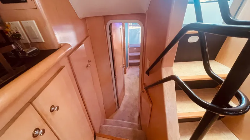 Slide: The Image of Carver Yachts 500 Cockpit Motor Yacht 1997 - 28