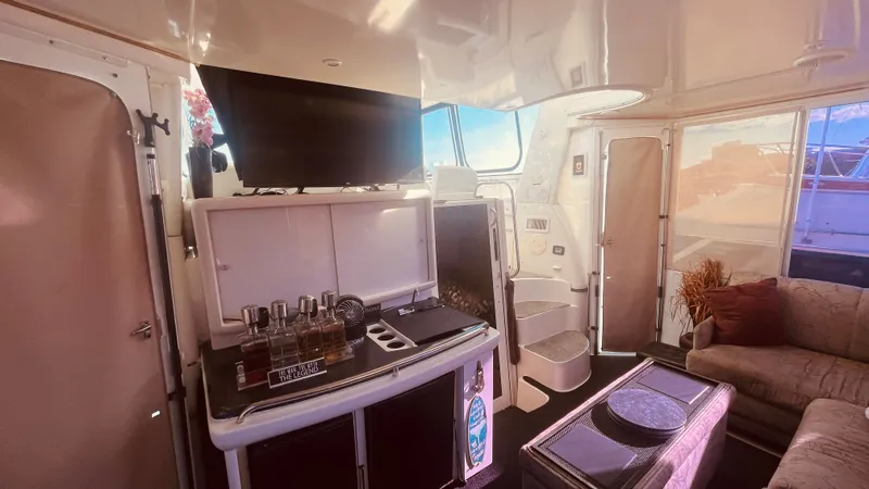 Slide: The Image of Carver Yachts 500 Cockpit Motor Yacht 1997 - 42
