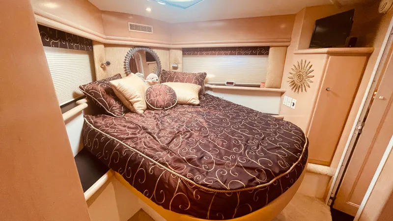 Slide: The Image of Carver Yachts 500 Cockpit Motor Yacht 1997 - 11
