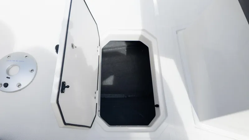 Slide: The Image of Starcraft SVX 211 OB CC 2025 - 16