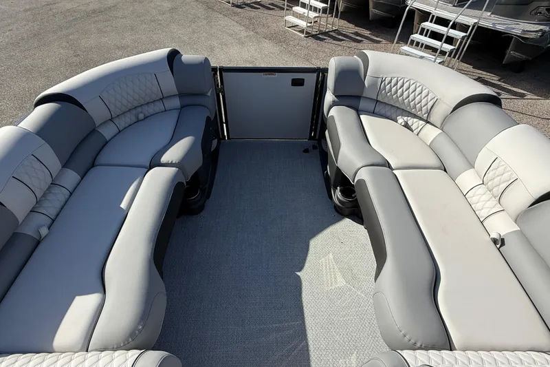 Slide: The Image of Luxurious seating on 2026 Avalon 2585 Catalina Windsheild Quad Lounger, Tri Toon boat. - 15