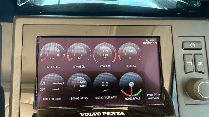 Slide: The Image of Tiara 4500 Sovran 2012 - 14