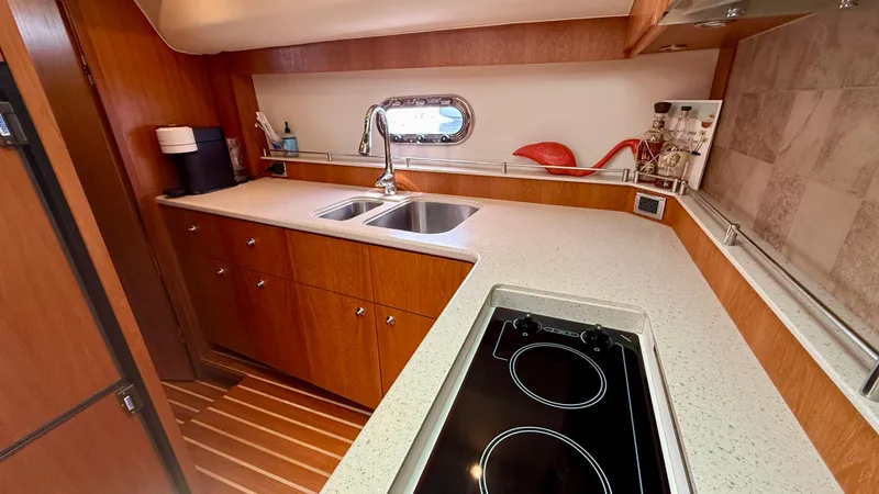 Slide: The Image of Tiara 4500 Sovran 2012 - 21