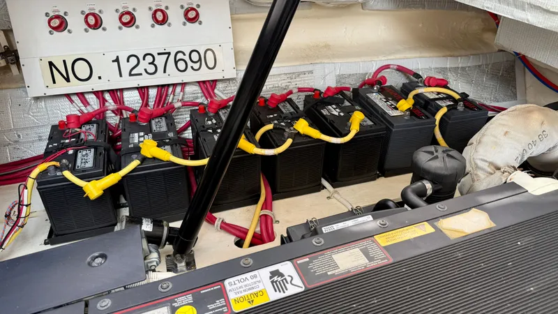 Slide: The Image of Tiara 4500 Sovran 2012 - 30