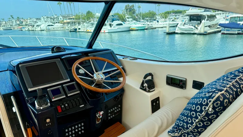 Slide: The Image of Tiara 4500 Sovran 2012 - 9