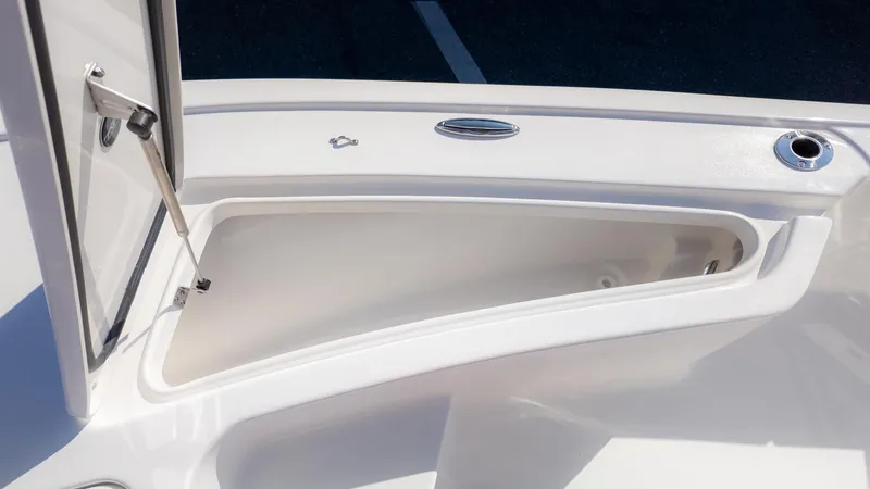 Slide: The Image of Tidewater 2110 Bay Max 2026 - 16