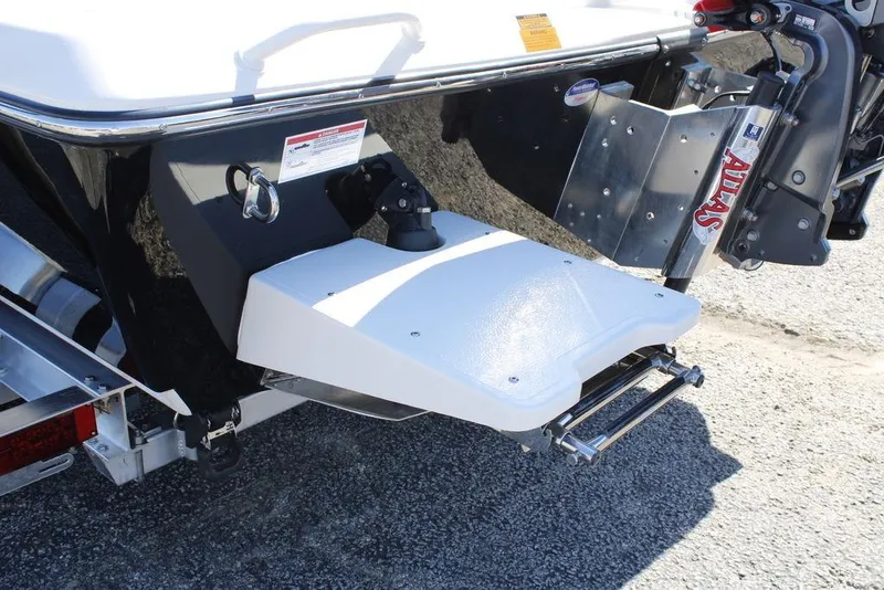 Slide: The Image of 2026 Skeeter SX241 boat transom with swim platform and motor mount. - 6