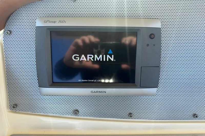 Slide: The Image of Garmin GPSmap 740s on 2013 Chris-Craft Catalina 26 boat dashboard. - 21