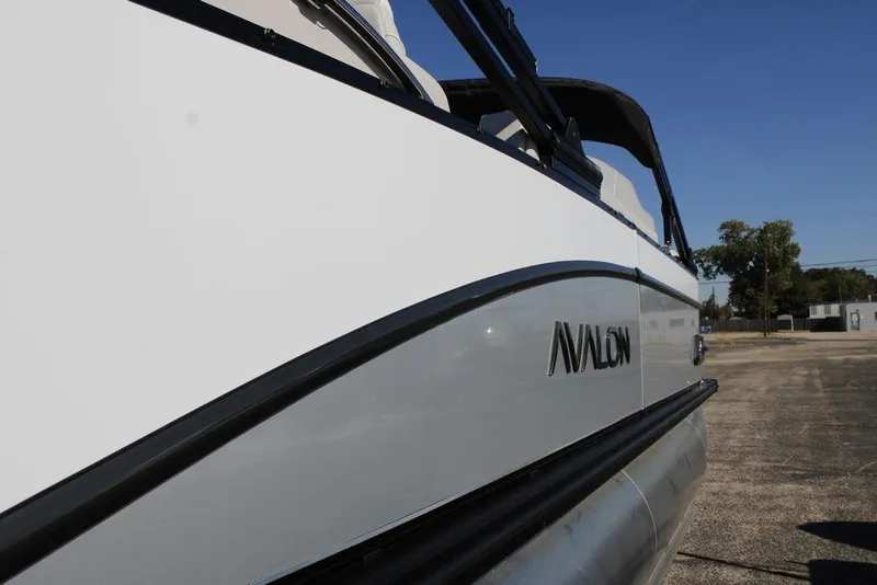 Slide: The Image of 2026 Avalon CATALINA 23 boat side view with logo, sleek design. - 33