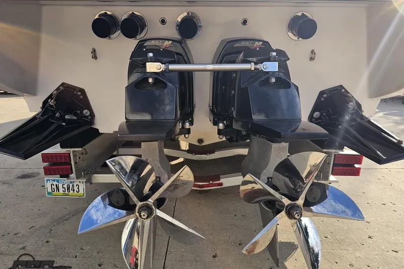 Slide: The Image of 2008 Donzi 38 ZR boat with dual propellers and NXT drives, rear view. - 29