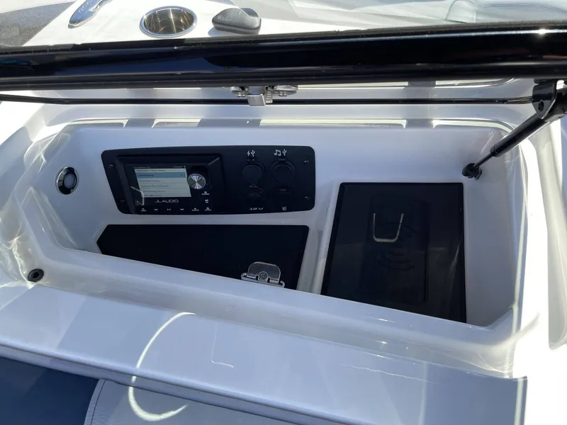 Slide: The Image of Nautique Super Air Nautique GS22 2026 - 27