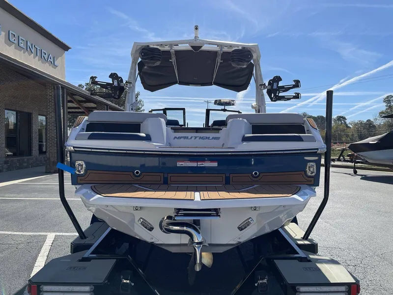 Slide: The Image of Nautique Super Air Nautique GS22 2026 - 6