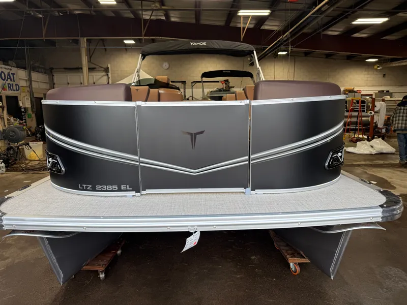 Slide: The Image of Tahoe LTZ 2385 Elite Cruise & Honda 4-Stroke EFI 2026 - 31