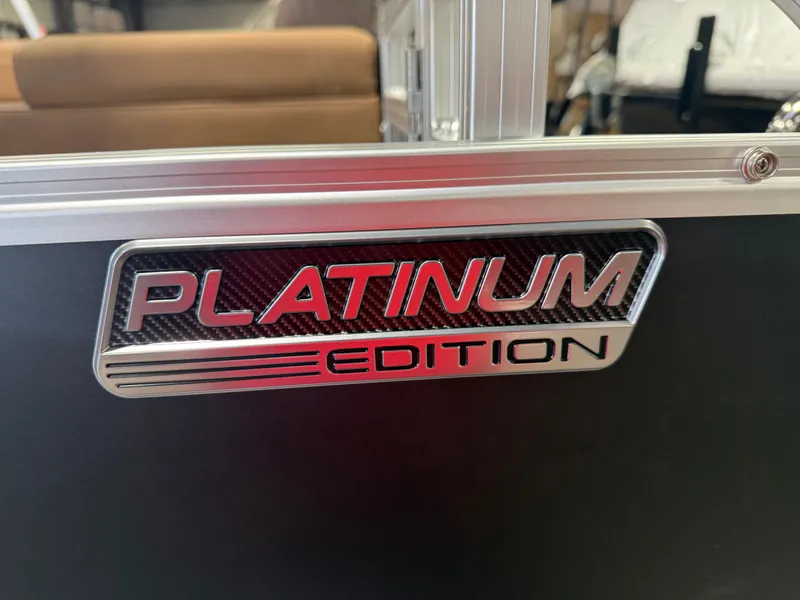 Slide: The Image of Tahoe LTZ 2385 Elite Cruise & Honda 4-Stroke EFI 2026 - 35