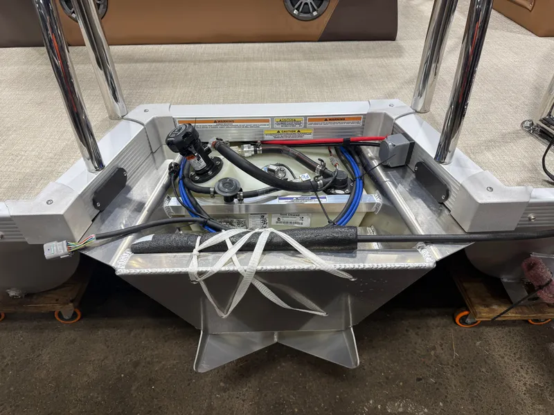 Slide: The Image of Tahoe LTZ 1985 Cruise Rear Bench (CRB) & Honda 4-Stroke EFI 2026 - 39