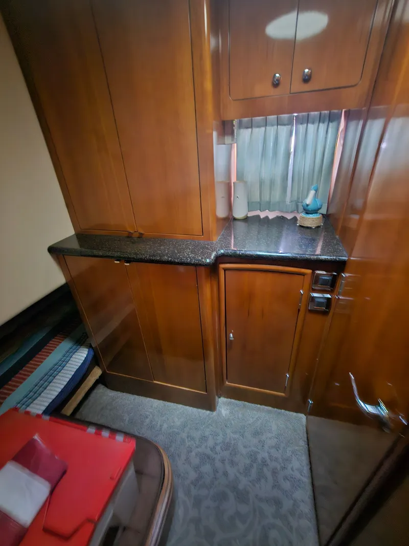 Slide: The Image of Carver 564 2001 - 25