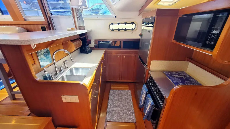 Slide: The Image of Galley Port - 18