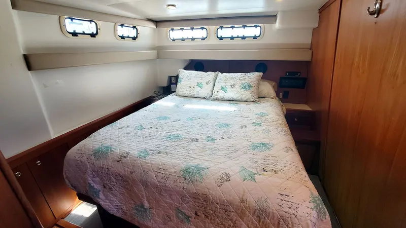 Slide: The Image of Master Stateroom Port - 25