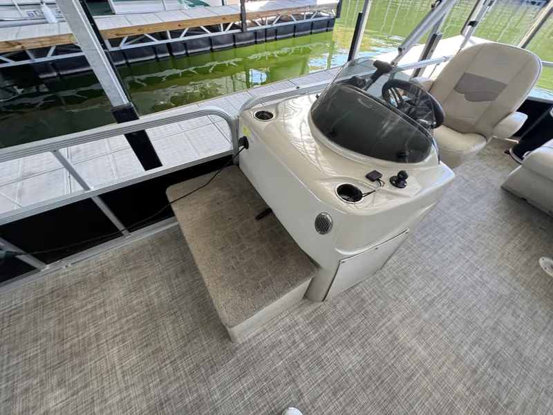 Slide: The Image of Montego Bay Fishing 8520 2PT BK 2018 - 12