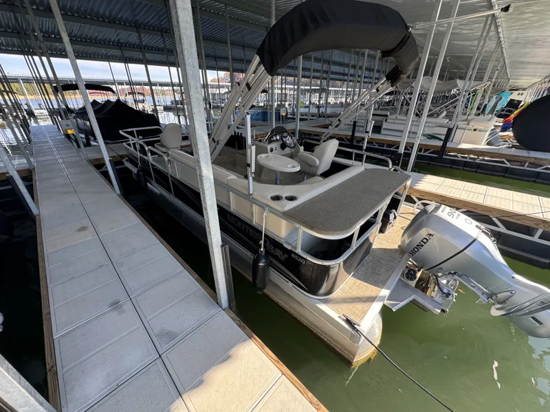 Slide: The Image of Montego Bay Fishing 8520 2PT BK 2018 - 16