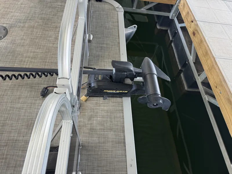 Slide: The Image of Montego Bay Fishing 8520 2PT BK 2018 - 19