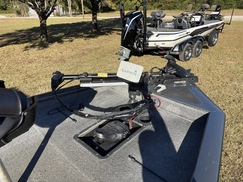 Slide: The Image of Tracker Pro Team 190 TX 2022 - 10