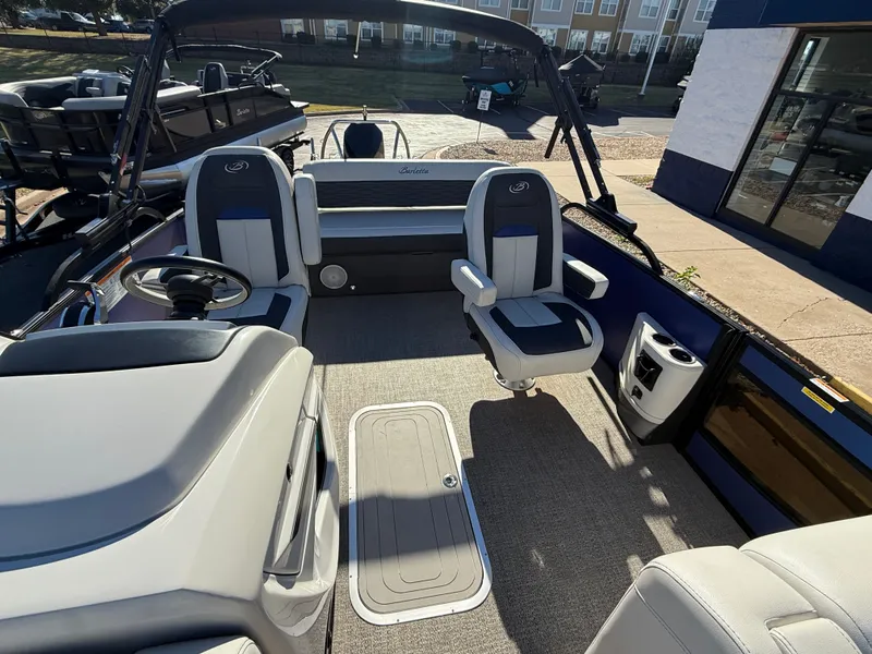 Slide: The Image of Barletta X23UC 2023 - 12