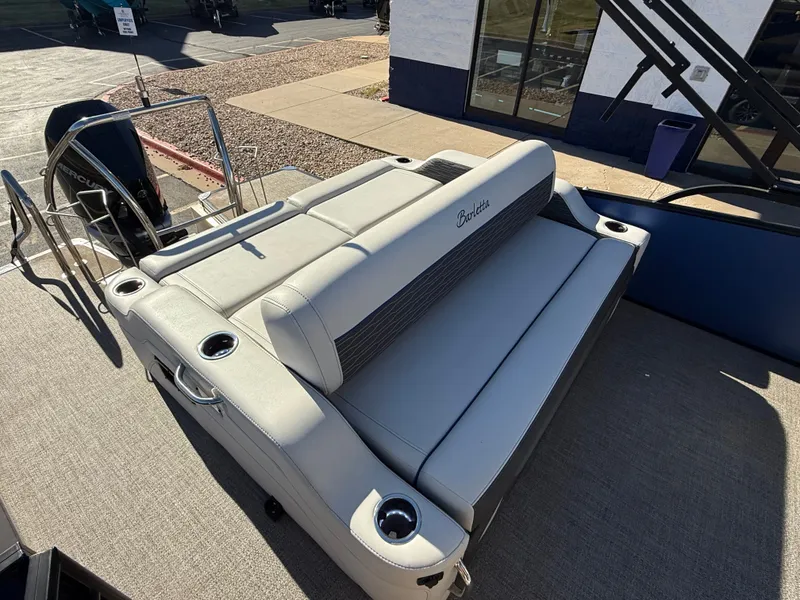 Slide: The Image of Barletta X23UC 2023 - 23