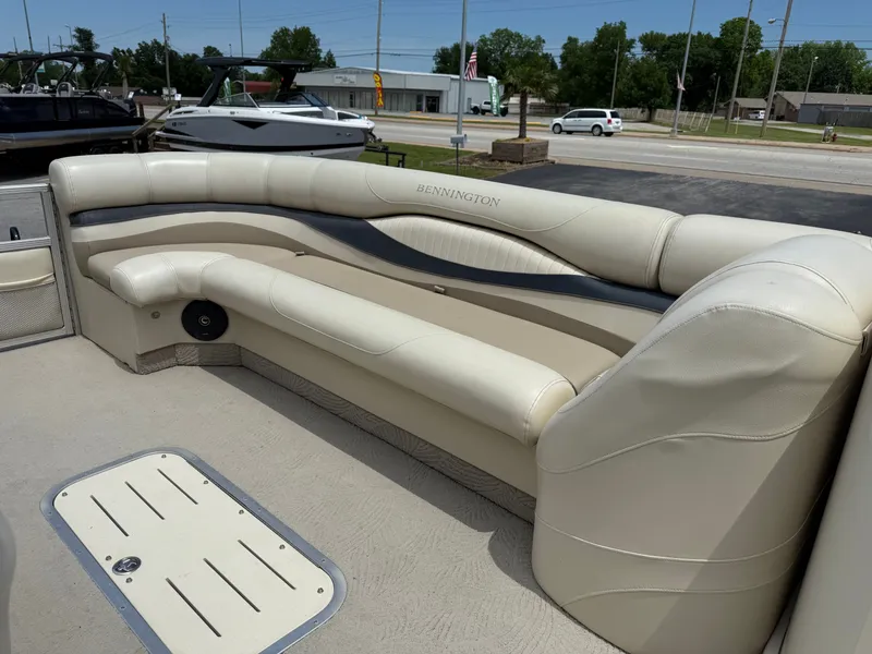 Slide: The Image of Bennington 2575 2009 - 21