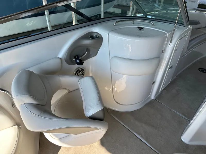 Slide: The Image of Crownline Boats 270BR 2011 - 11