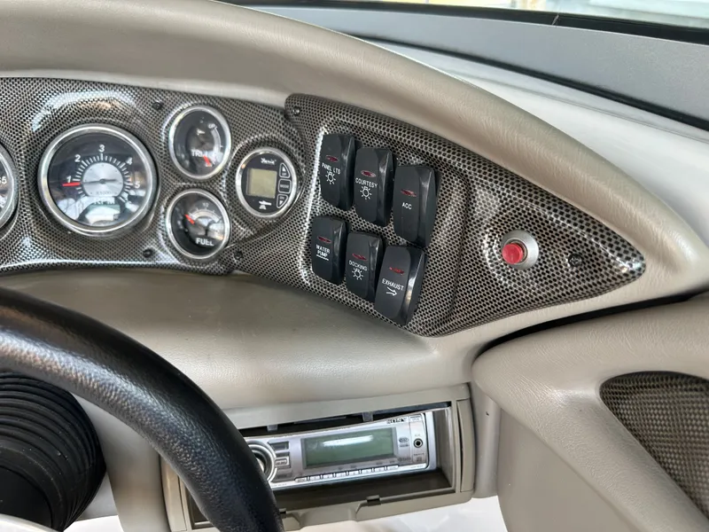 Slide: The Image of Crownline Boats 270BR 2011 - 15