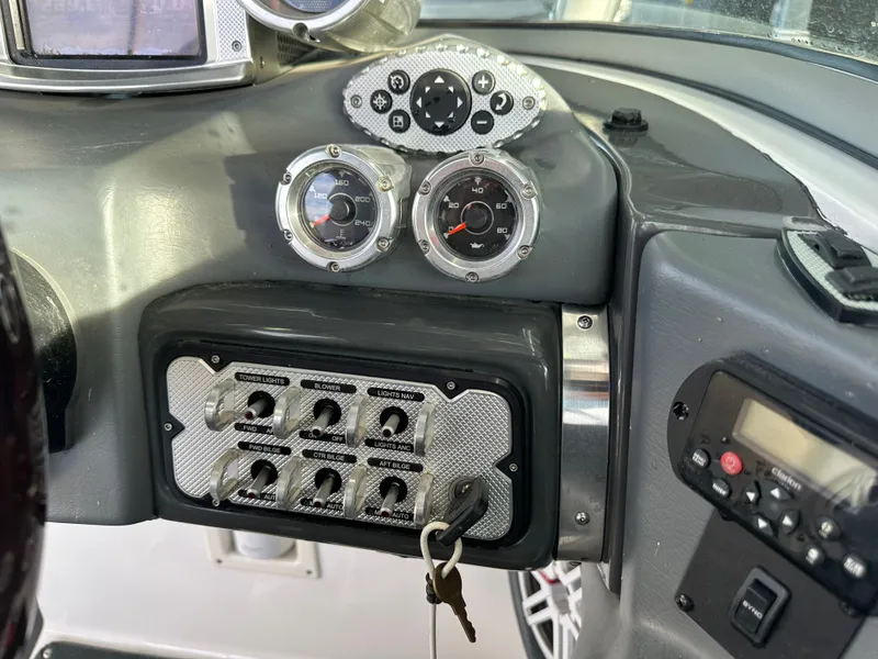 Slide: The Image of MasterCraft X-80 2011 - 17