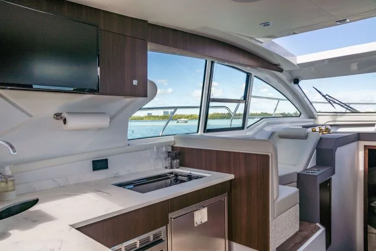 Slide: The Image of 2023 Cruisers Yachts 42 Cantius - Image 14 - 14