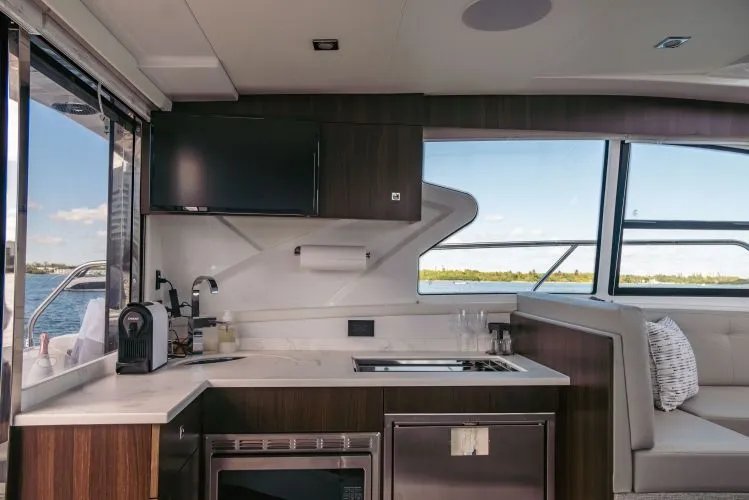 Slide: The Image of 2023 Cruisers Yachts 42 Cantius - Image 15 - 15