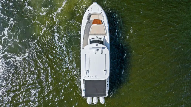 Slide: The Image of Boston Whaler 350 Realm 2020 - 21