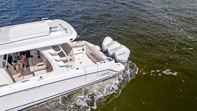 Slide: The Image of Boston Whaler 350 Realm 2020 - 22