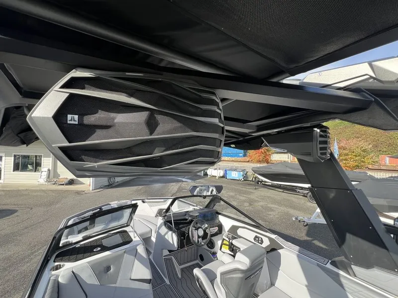 Slide: The Image of Nautique Super Air Nautique S25 2023 - 16