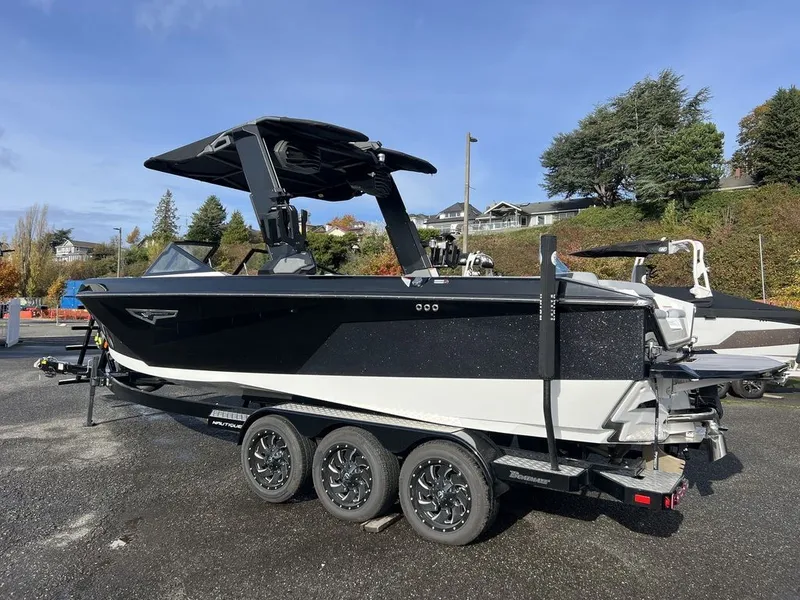 Slide: The Image of Nautique Super Air Nautique S25 2023 - 3