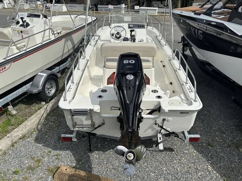 Slide: The Image of Boston Whaler 150 Montauk 2025 - 10