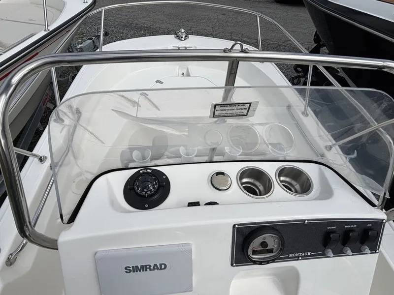 Slide: The Image of Boston Whaler 150 Montauk 2025 - 6