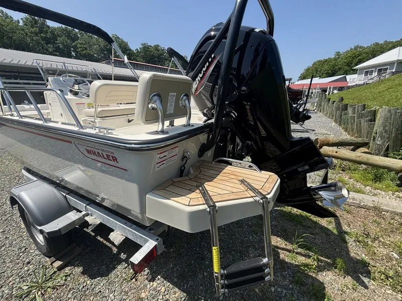 Slide: The Image of Boston Whaler 170 Montauk 2025 - 3