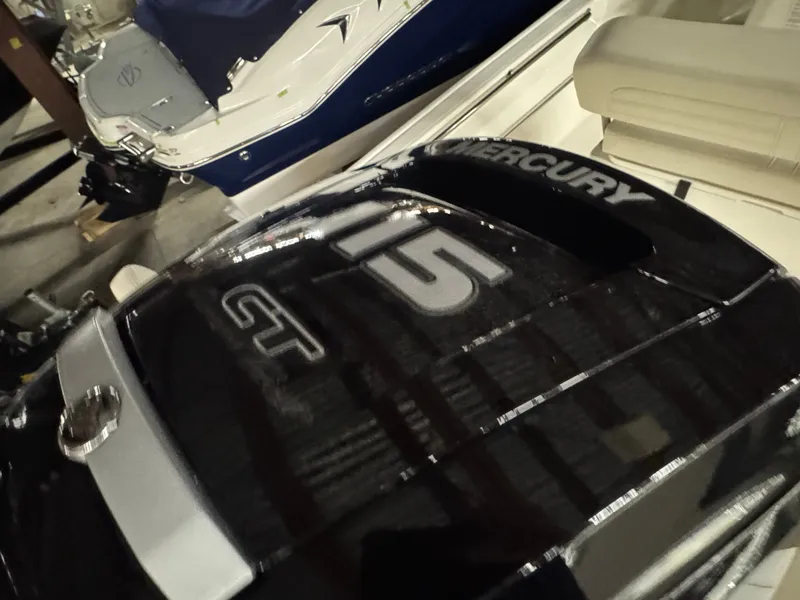 Slide: The Image of Boston Whaler 170 Montauk 2026 - 4