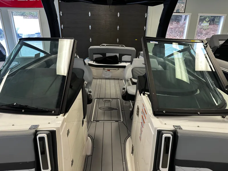 Slide: The Image of Chaparral 30 SSX 2026 - 15